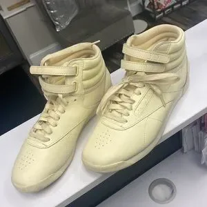 Reebok Shoes Pastel Yellow Size Reebok Freestyle Hightops